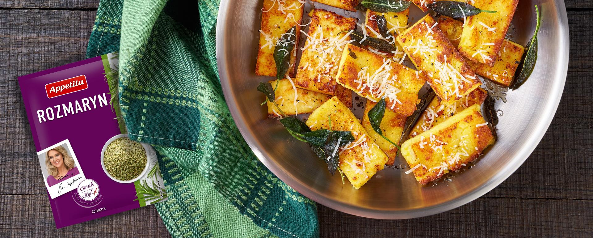 Polenta smażona z szałwią i parmezanem